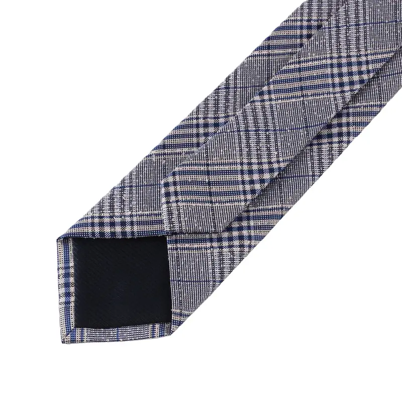 Reverse and finishing details of a necktie
